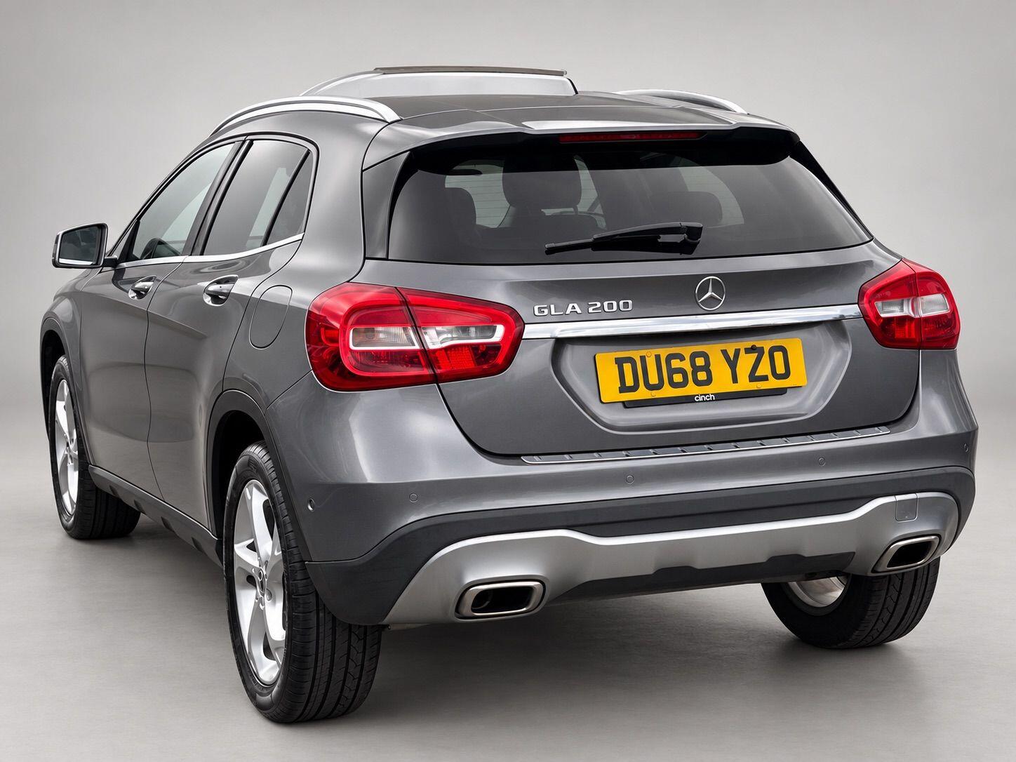 Mercedes-Benz Gla view 8