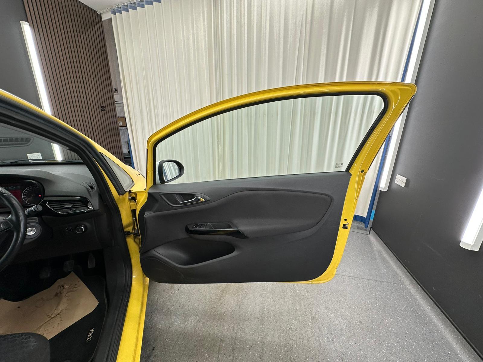 Vauxhall Corsa view 17