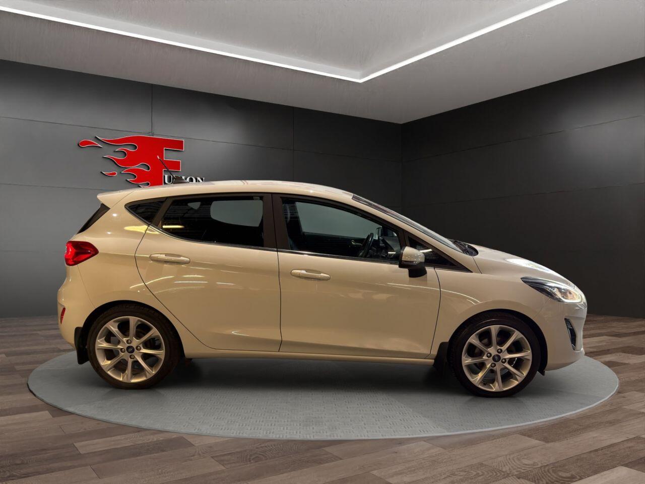 Ford Fiesta view 7