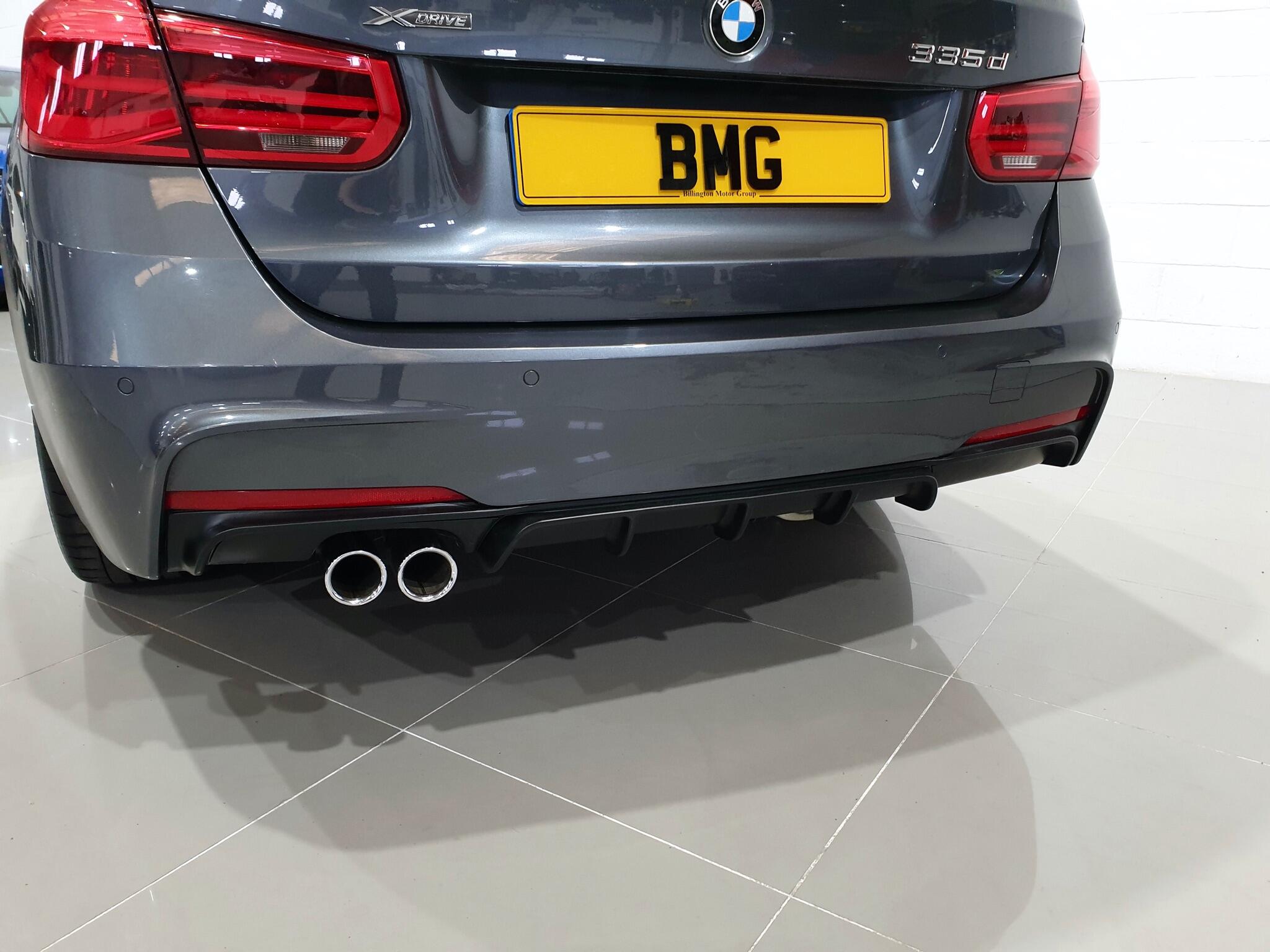 BMW 3 Series view 29