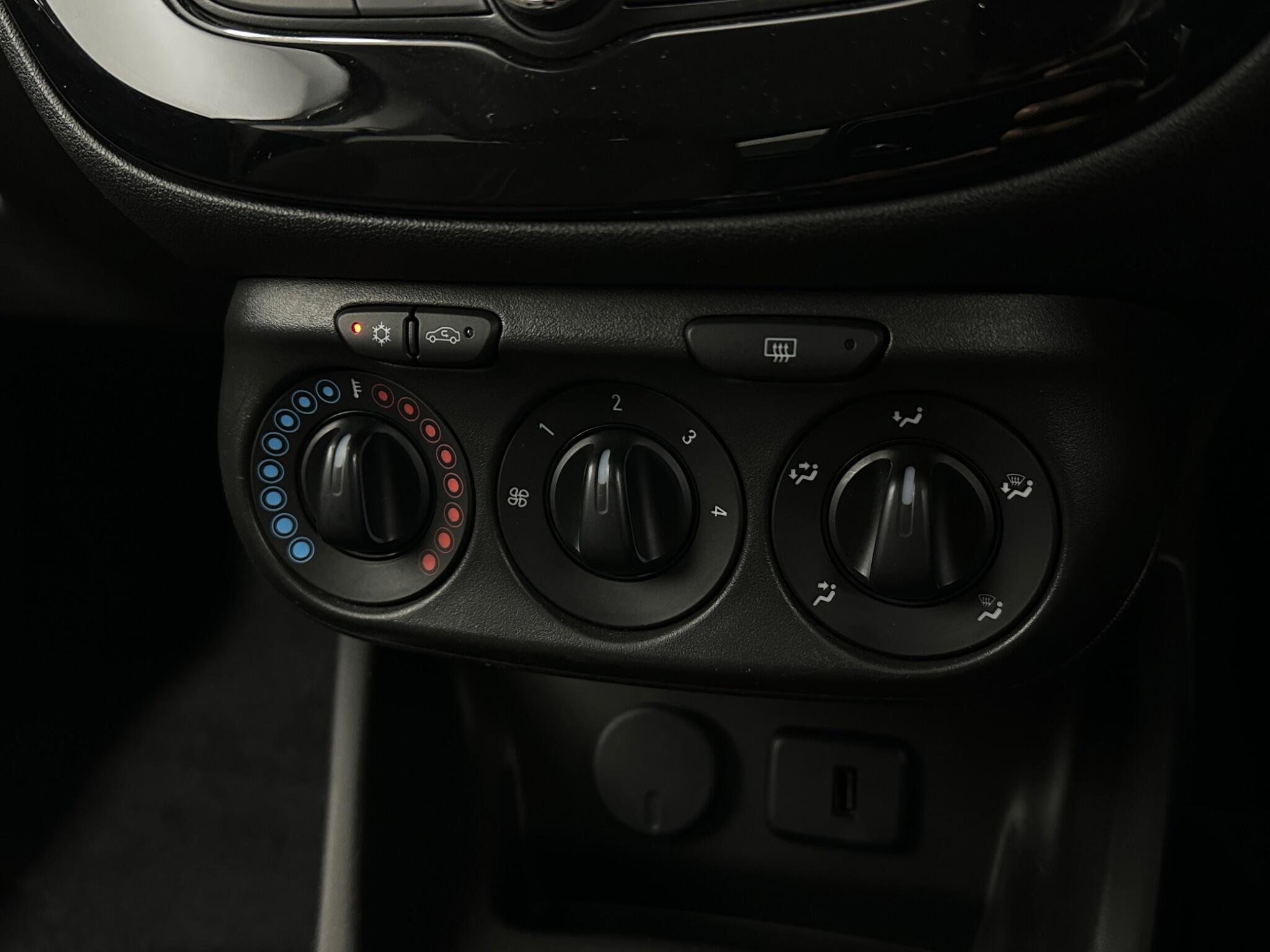 Vauxhall Corsa view 21