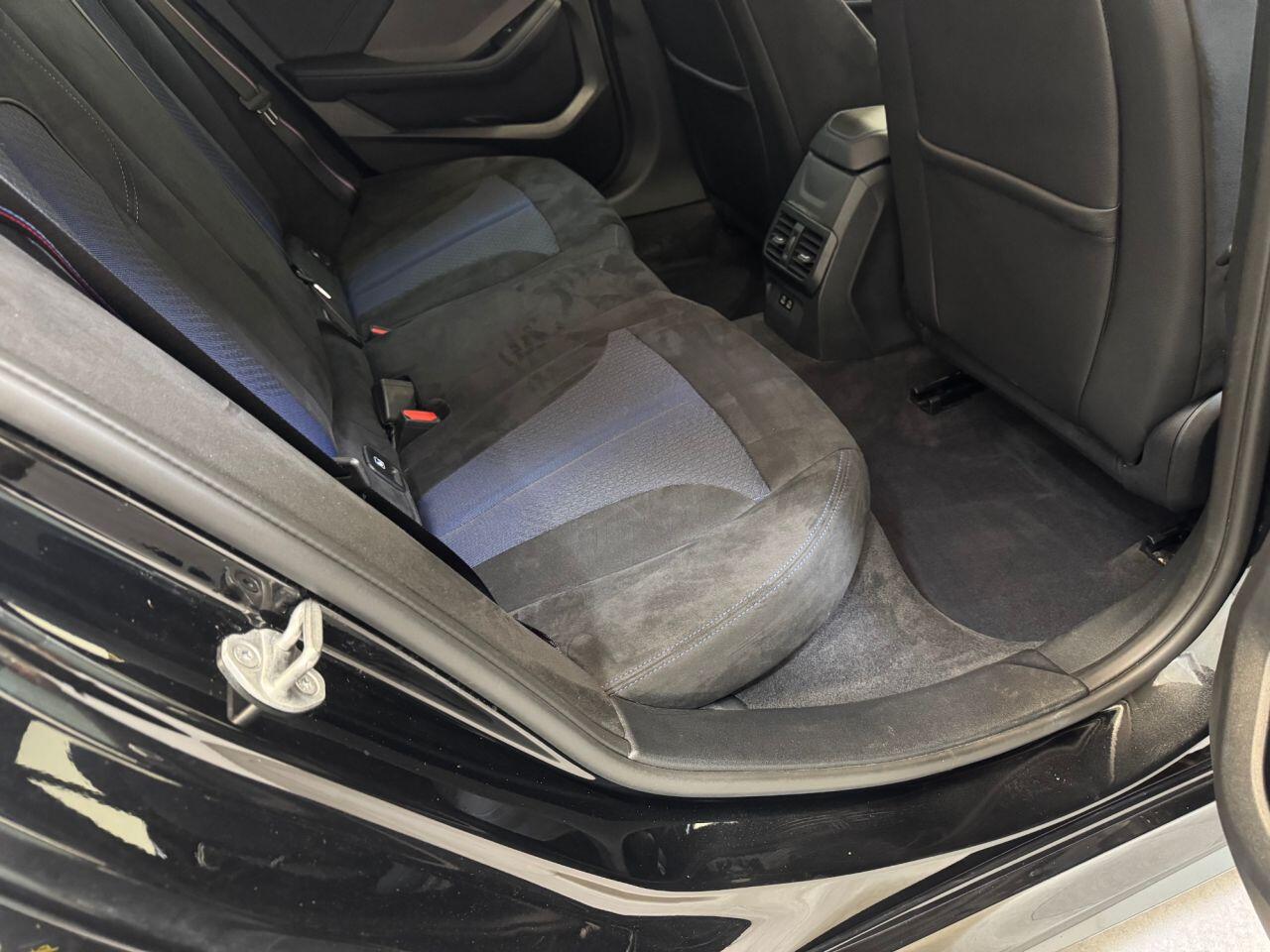 BMW 1 Series view 70
