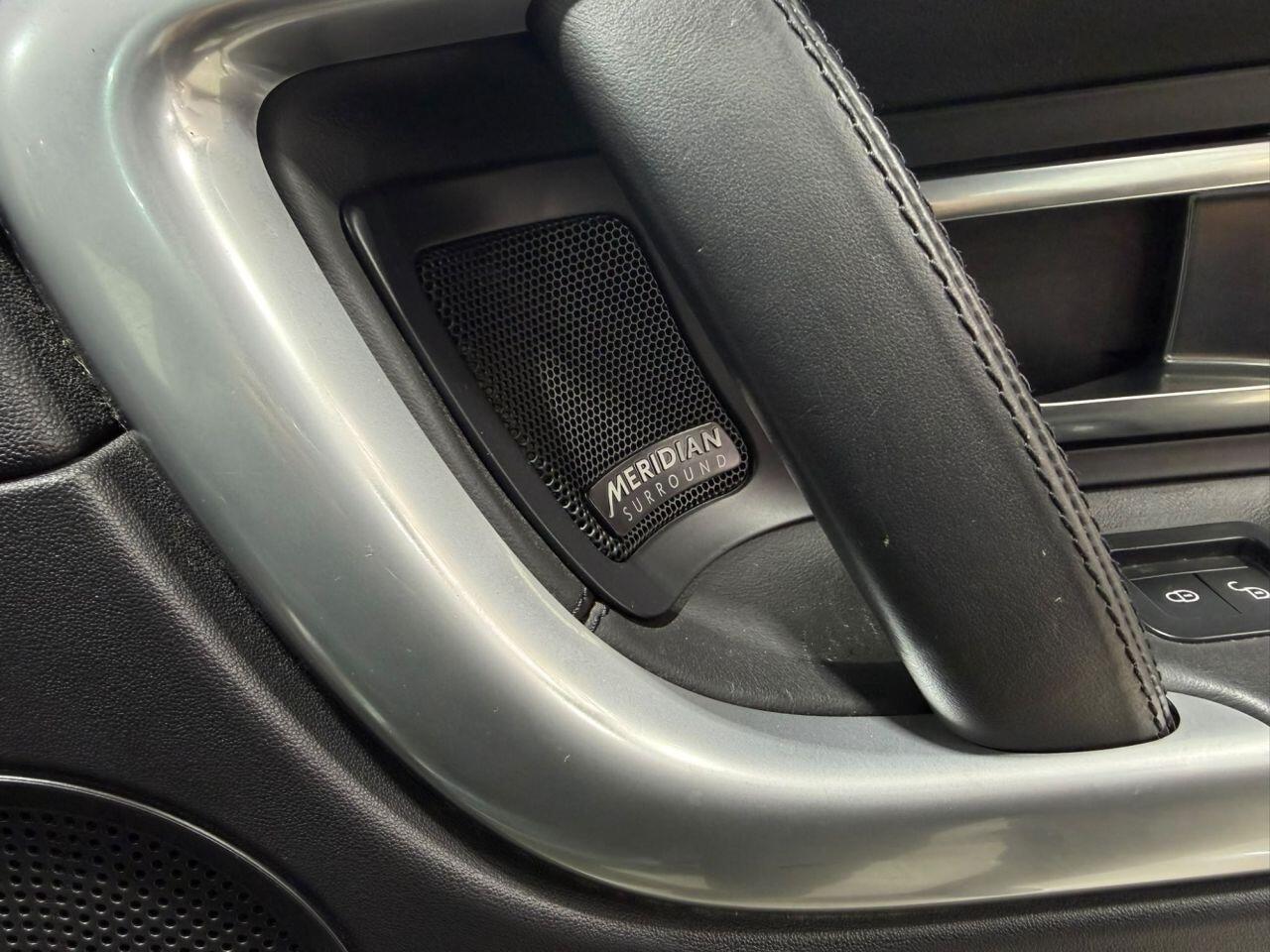 Land Rover Discovery Sport view 21