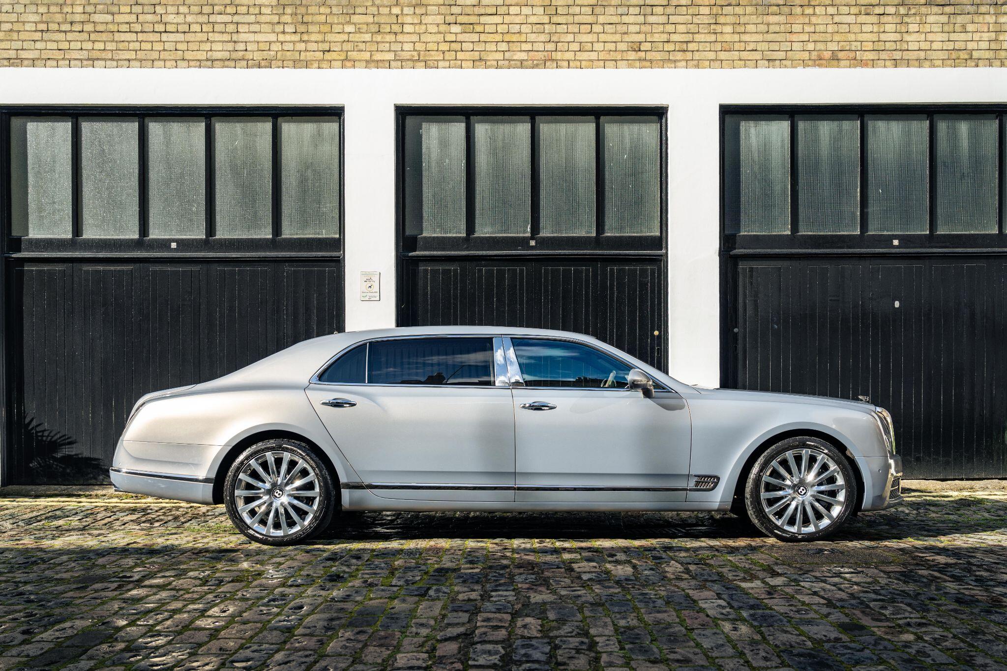 Bentley Mulsanne view 5