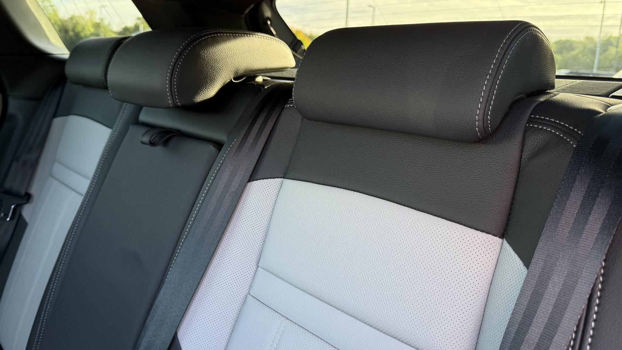 Land Rover Range Rover Evoque view 60