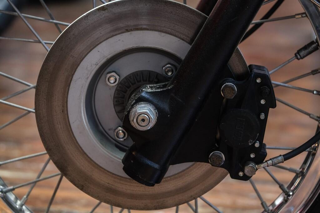 Ducati 750 view 17