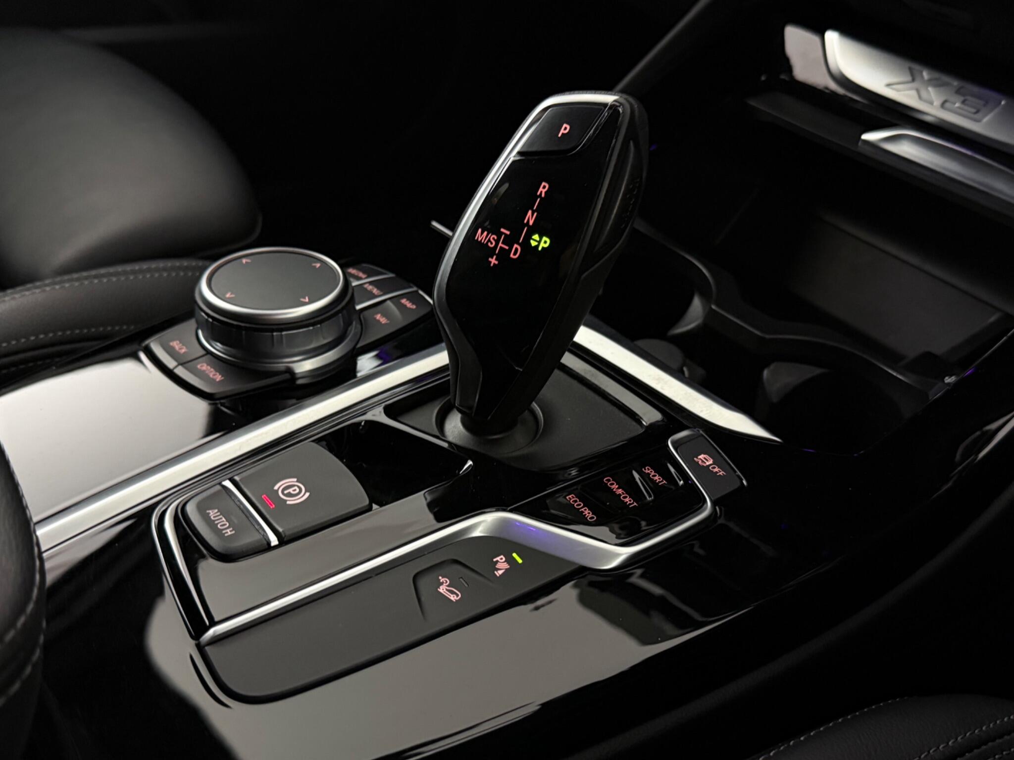 BMW X3 view 22