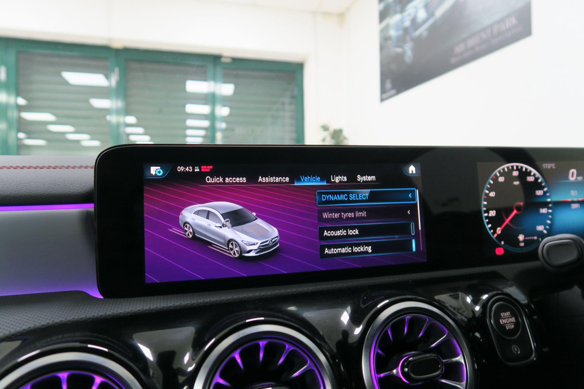 Mercedes-Benz Cla view 14