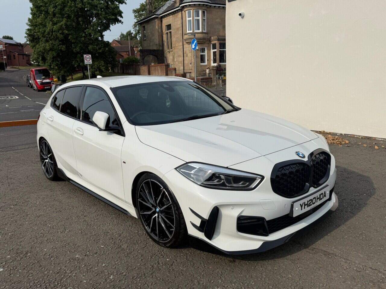 BMW 1 Series view 12
