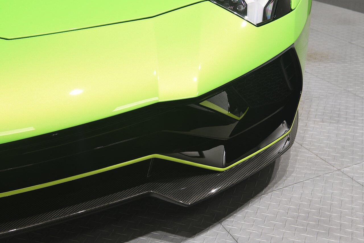Lamborghini Aventador view 43
