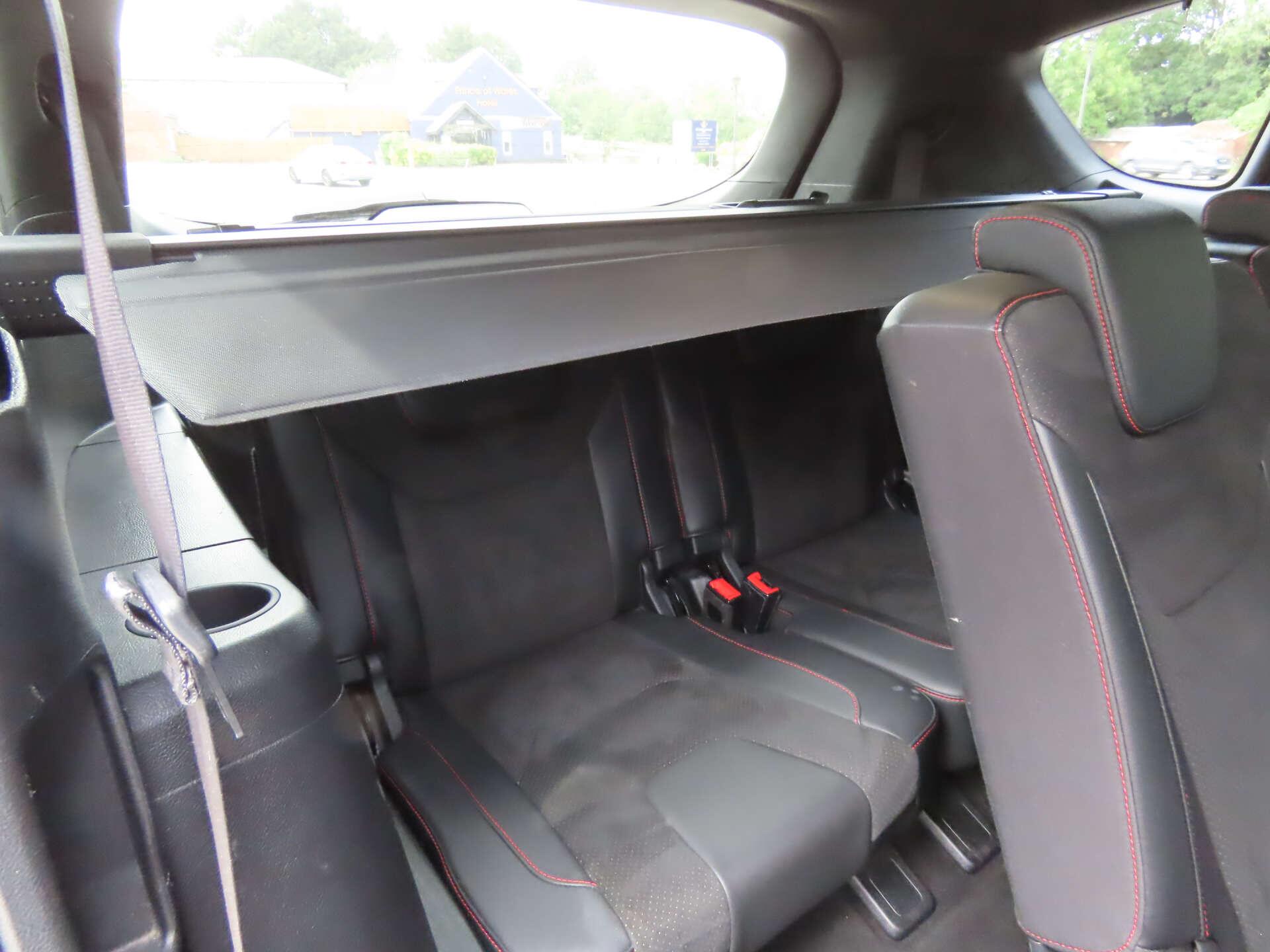 Ford S-Max view 10