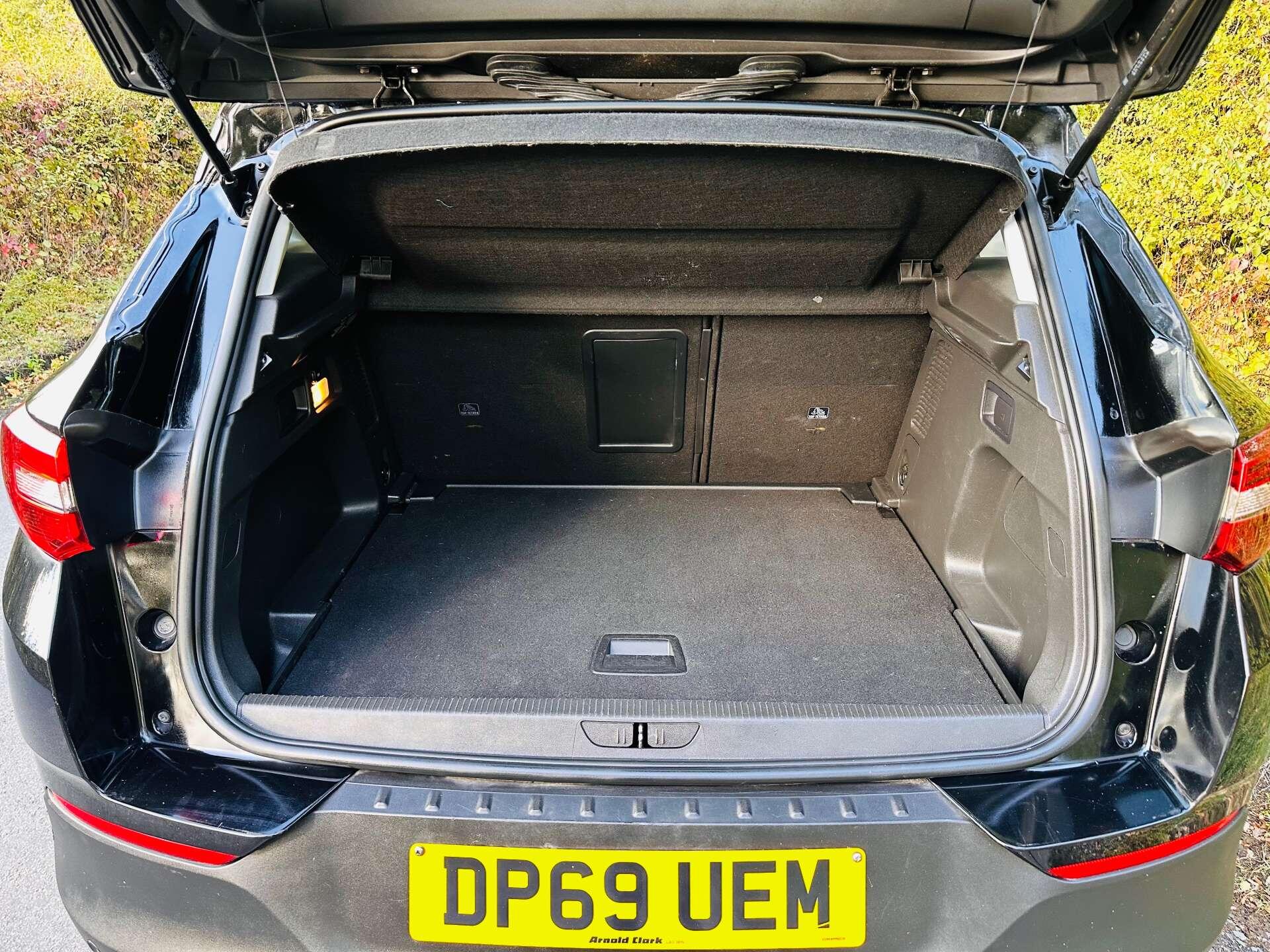 Vauxhall Grandland X view 37