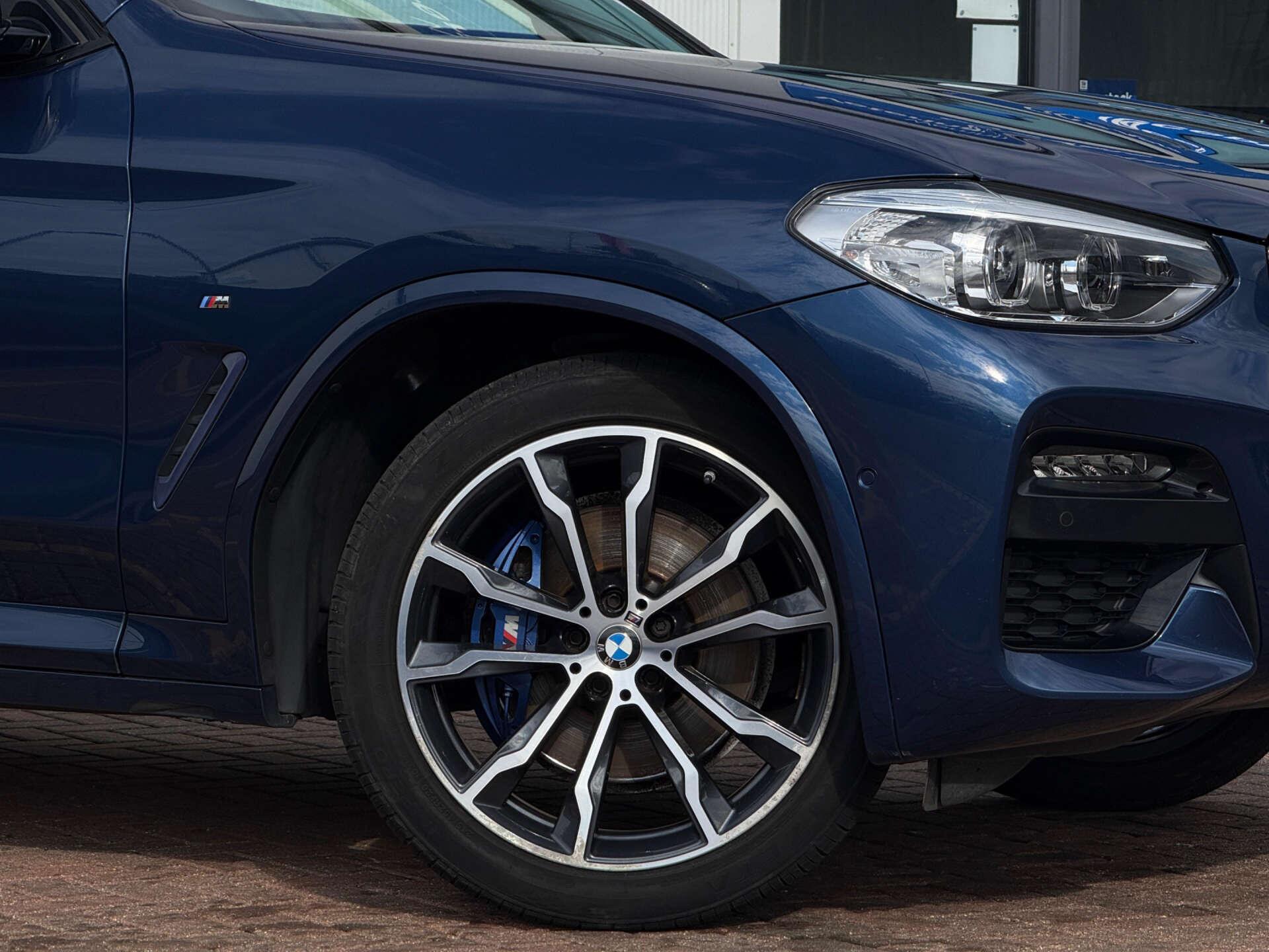 BMW X4 view 20