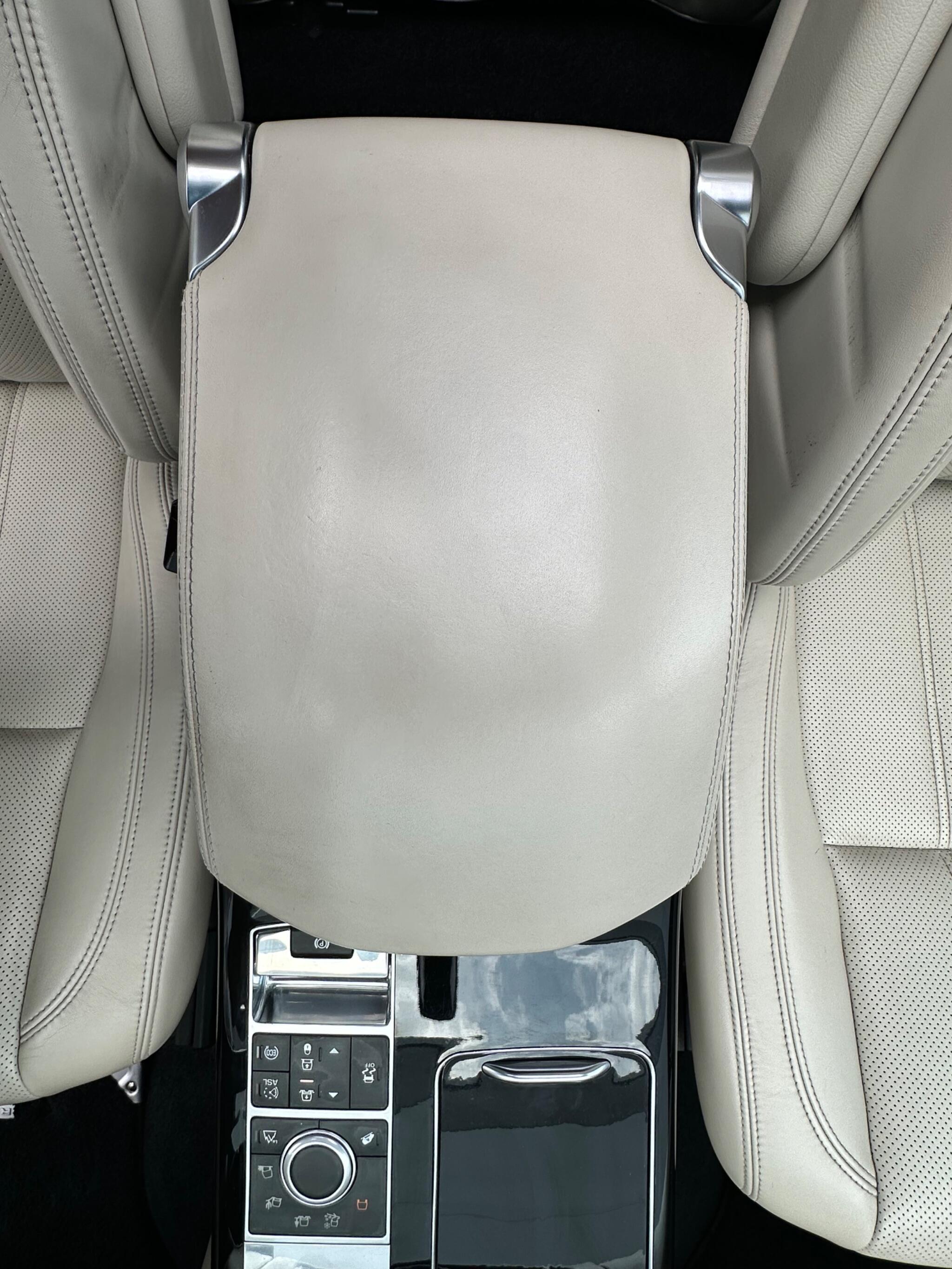 Land Rover Range Rover view 32