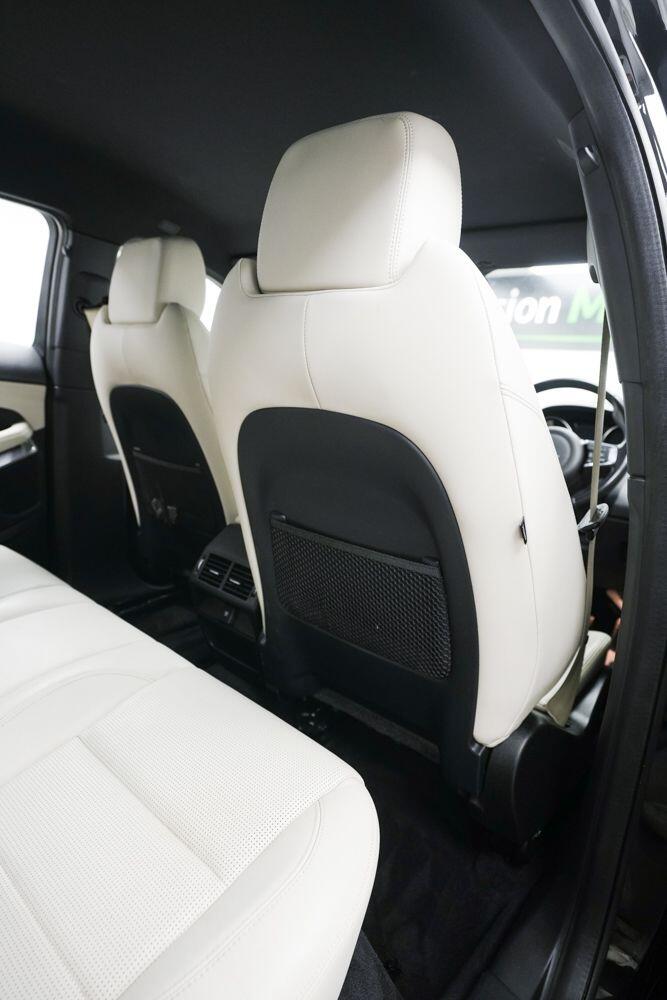 Jaguar E-Pace view 14