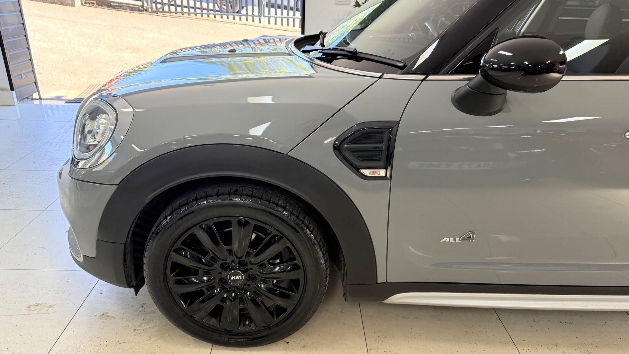 MINI Countryman view 39