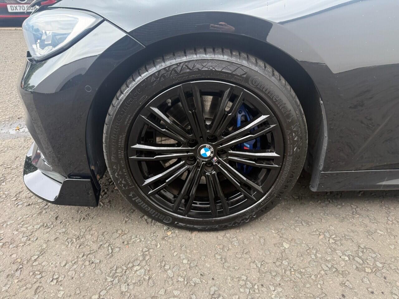 BMW 3 Series view 30