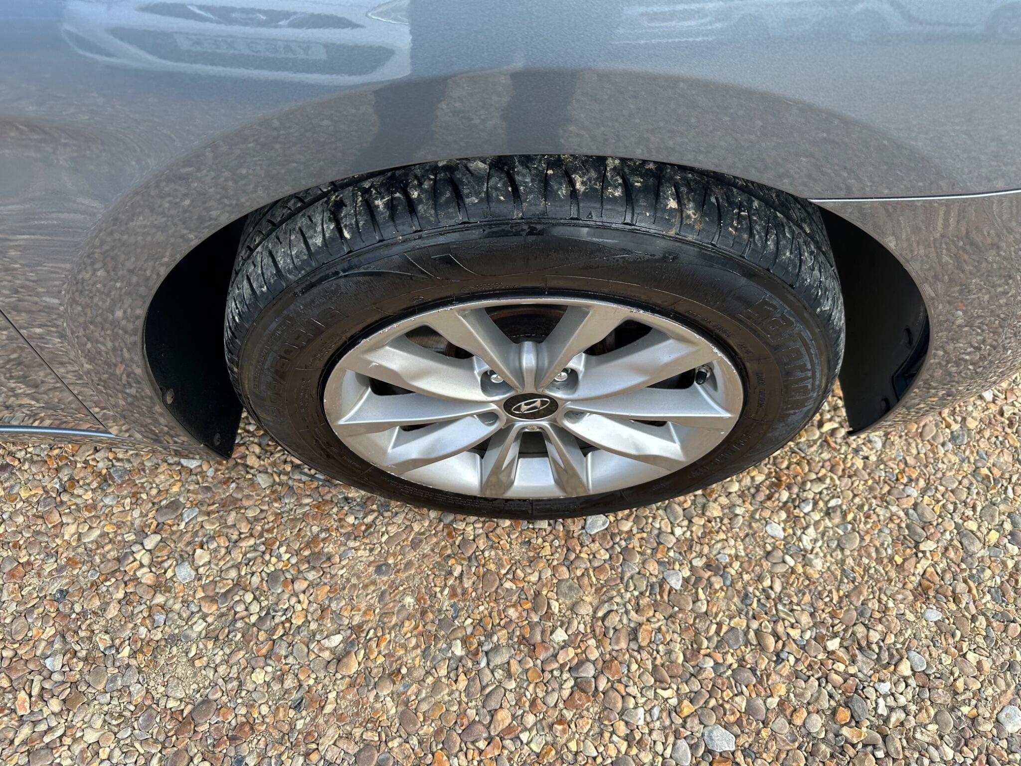 Hyundai I40 view 39