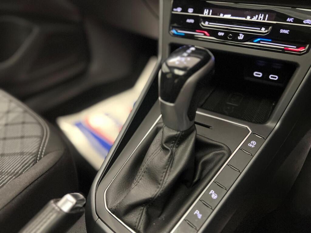 Volkswagen Polo view 13