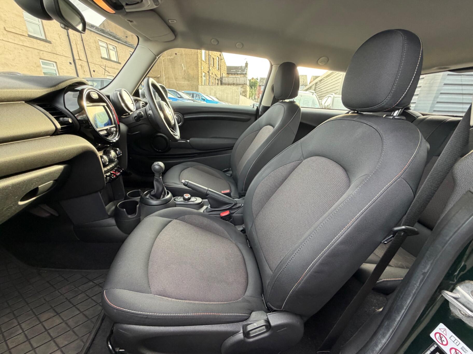 Mini Hatch view 12