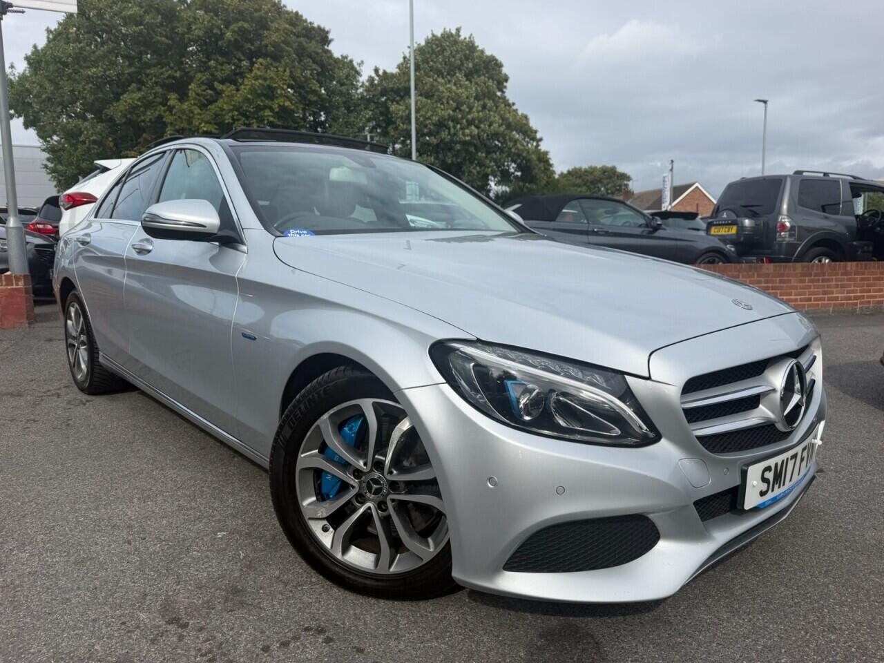 Mercedes-Benz C-Class view 22