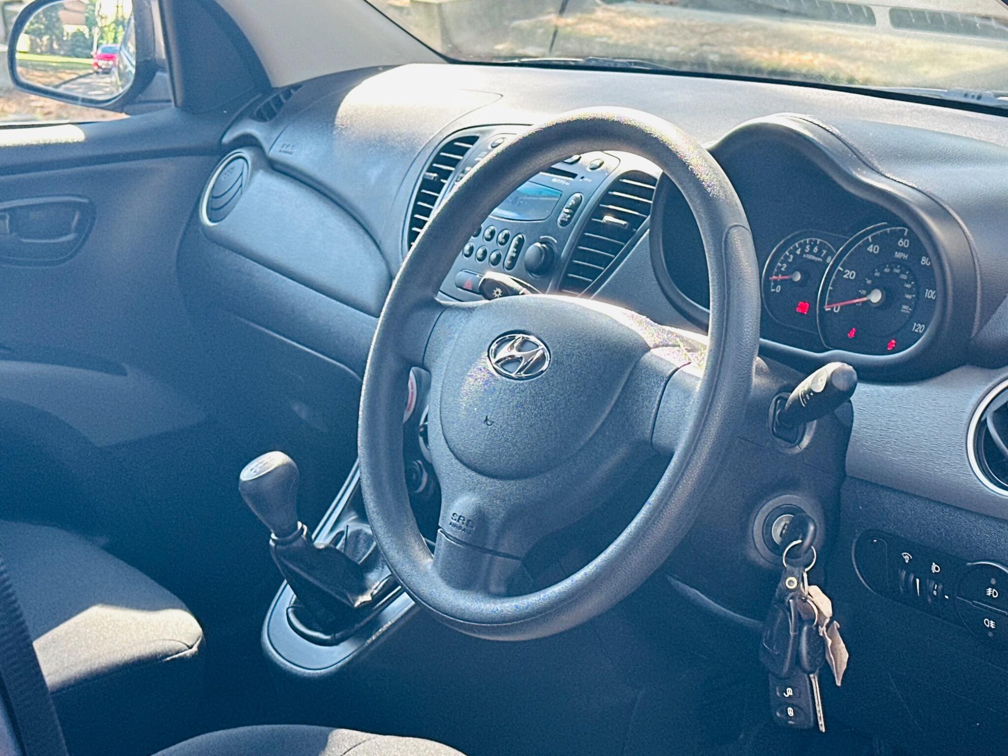 Hyundai i10 view 39
