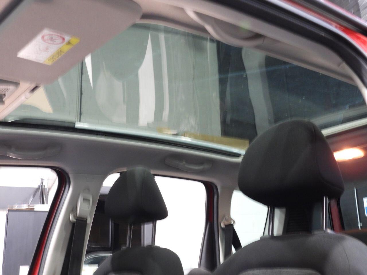 Citroen C3 Picasso view 20