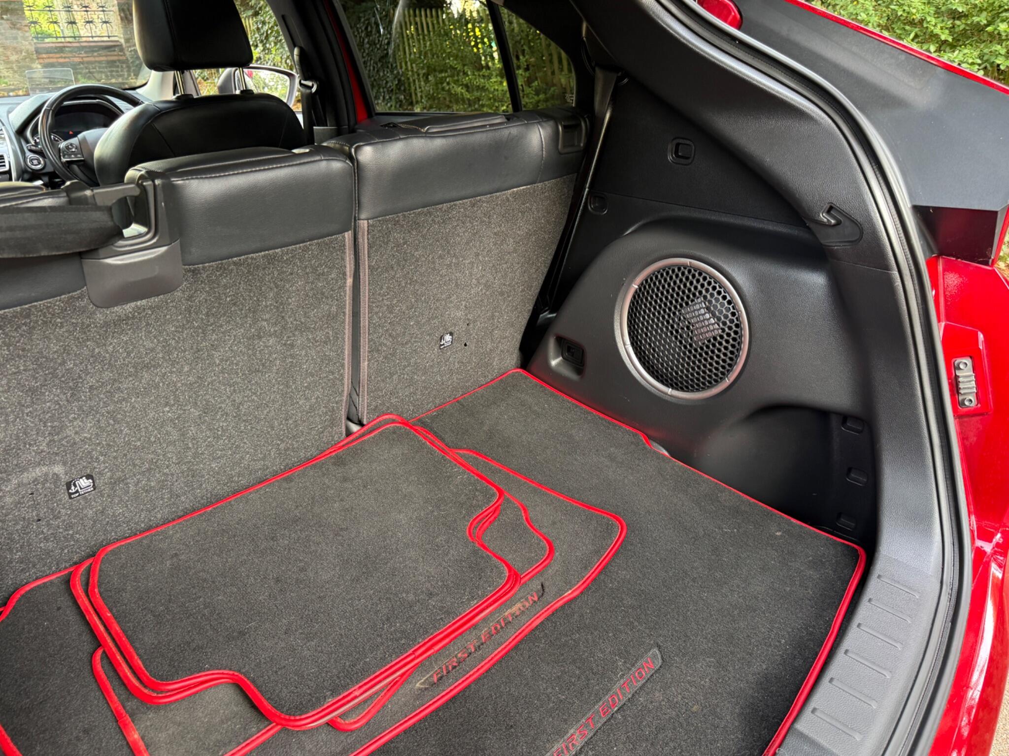 Mitsubishi Eclipse Cross - Image 30