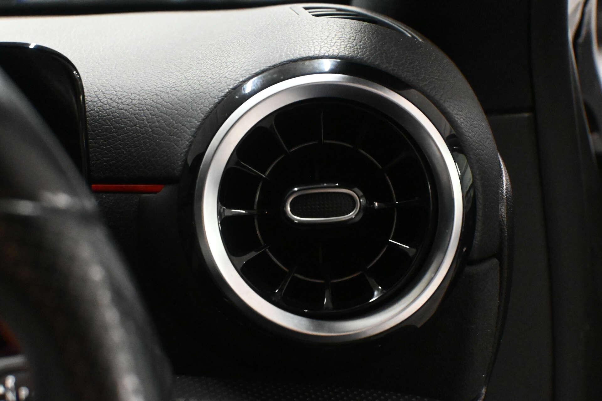 Mercedes-Benz A-Class view 26