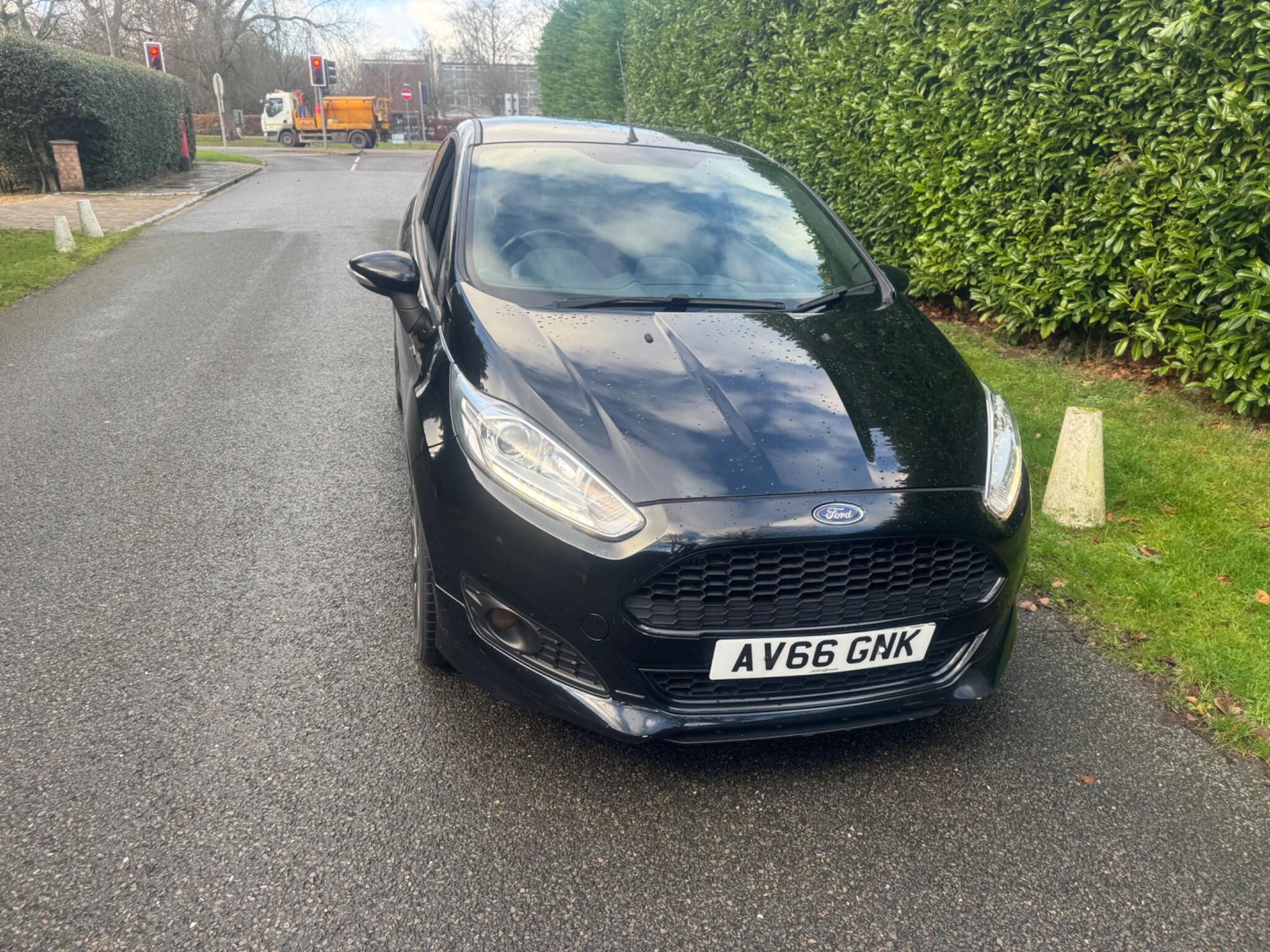2016 Ford Fiesta image 4