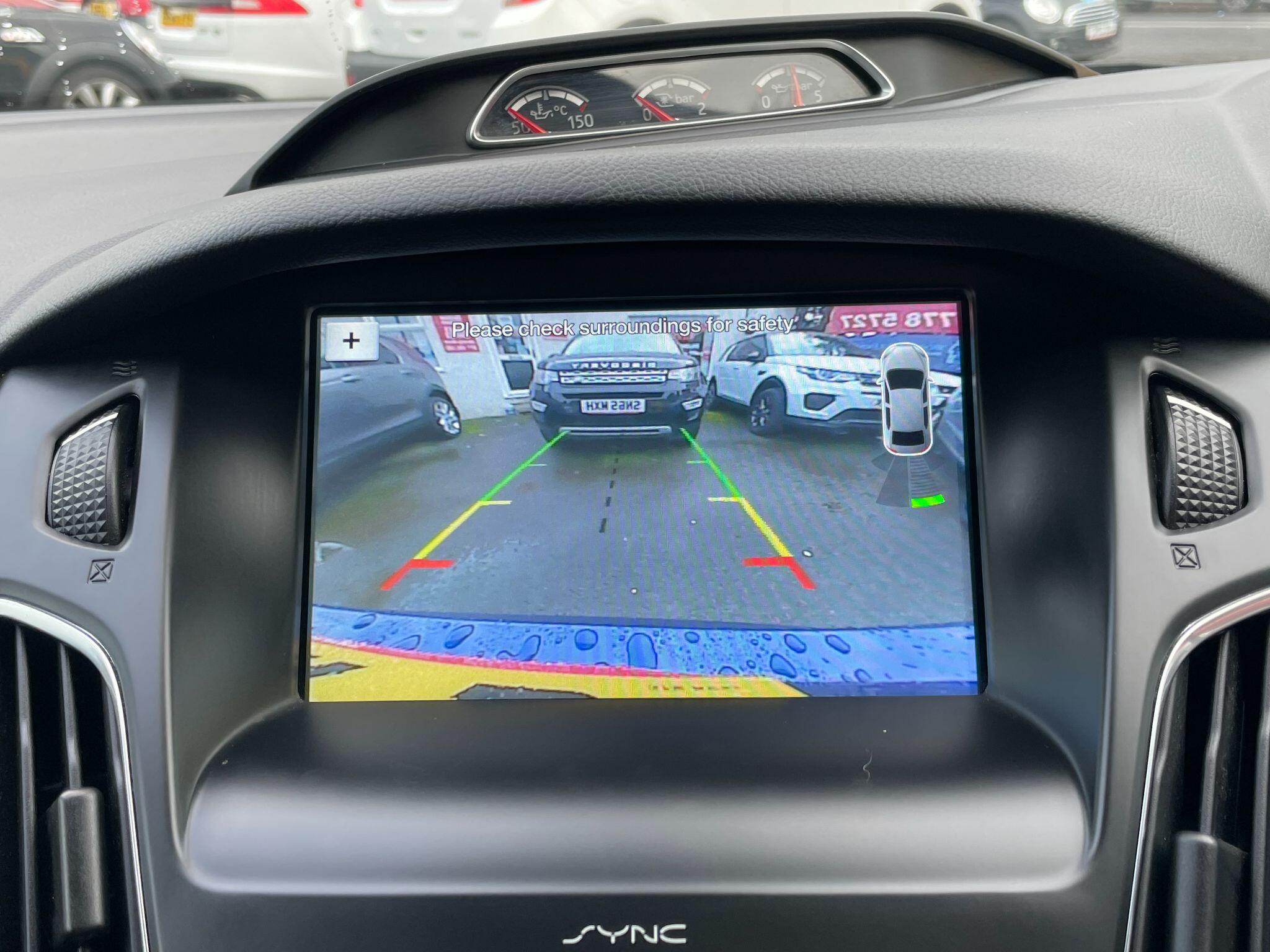 Ford Focus view 28