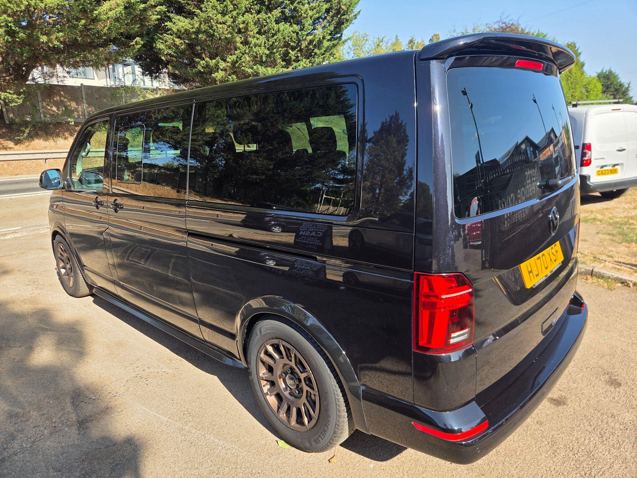 Volkswagen Transporter view 12