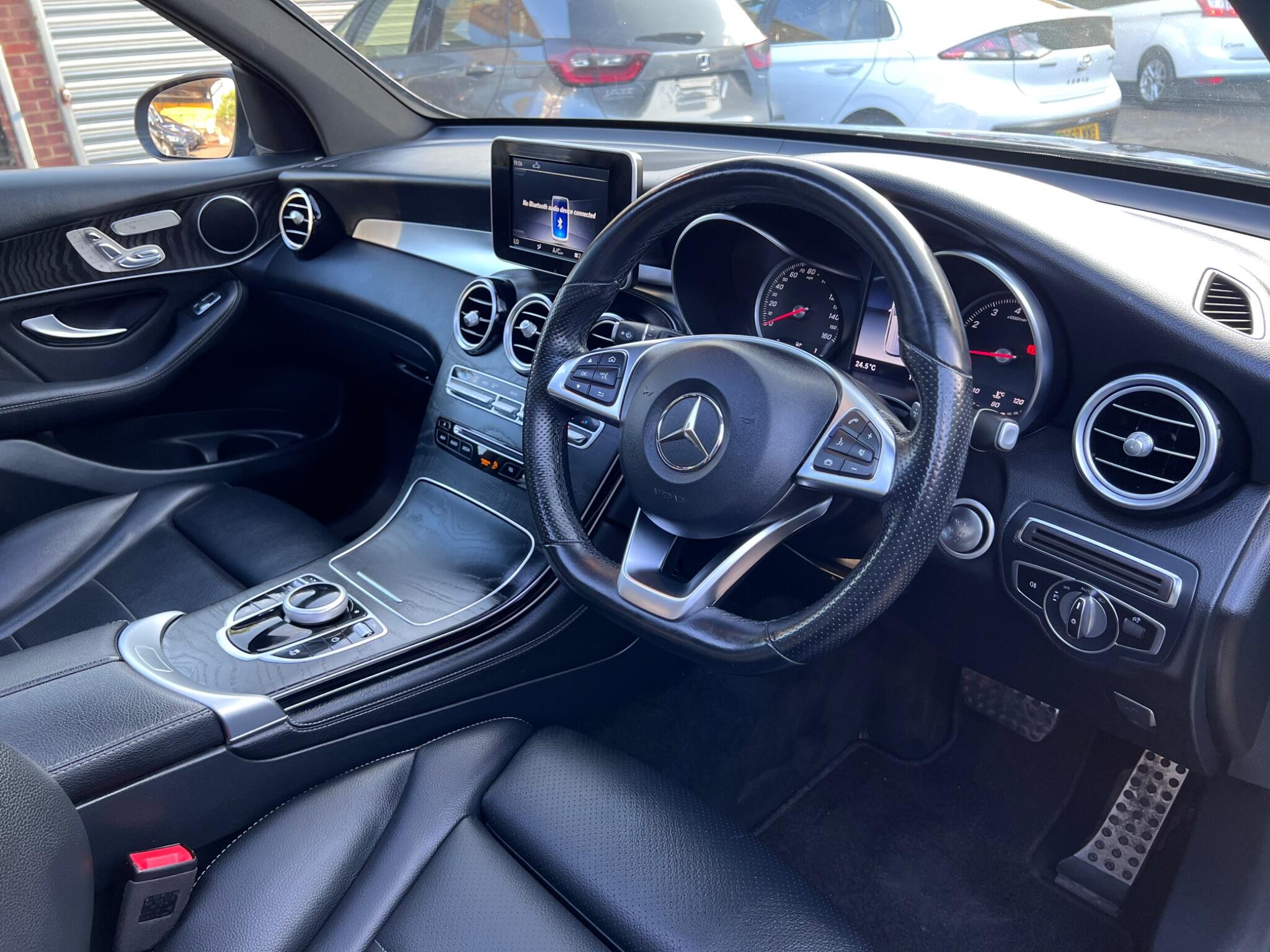 Mercedes-Benz GLC view 18