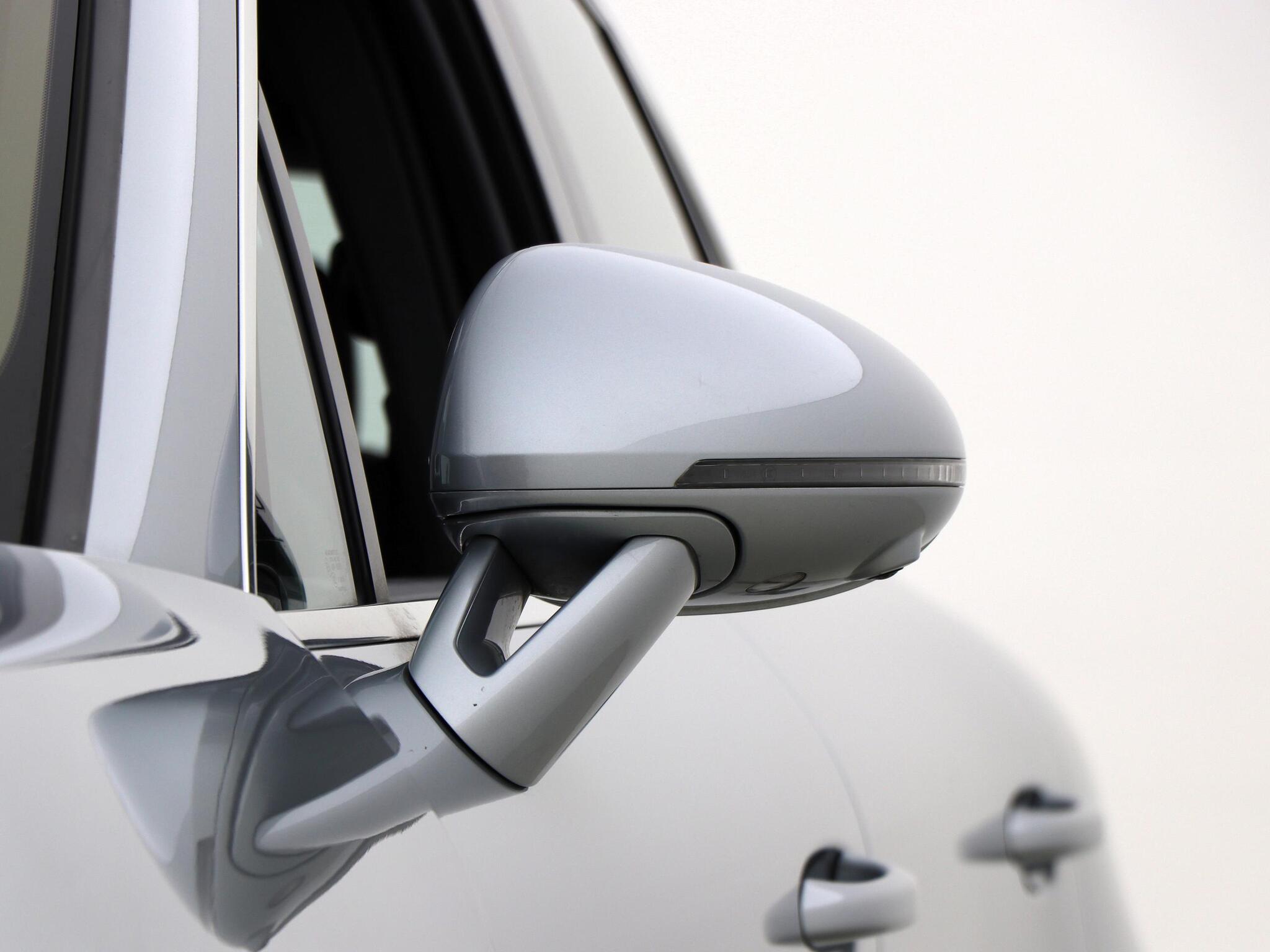 Porsche Macan view 17