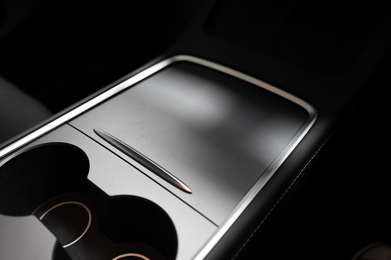Tesla Model Y view 21
