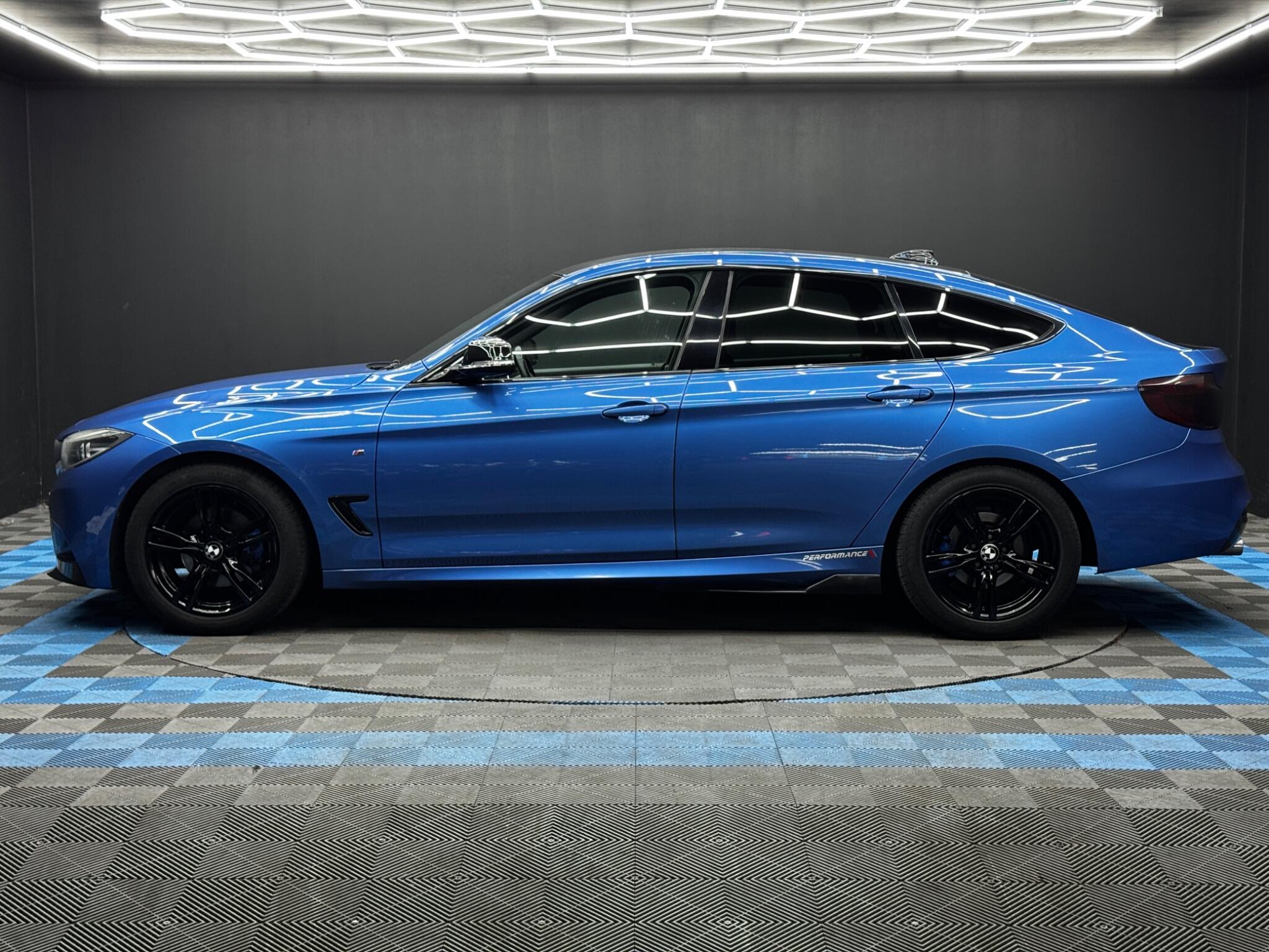 BMW 3 Series view 8