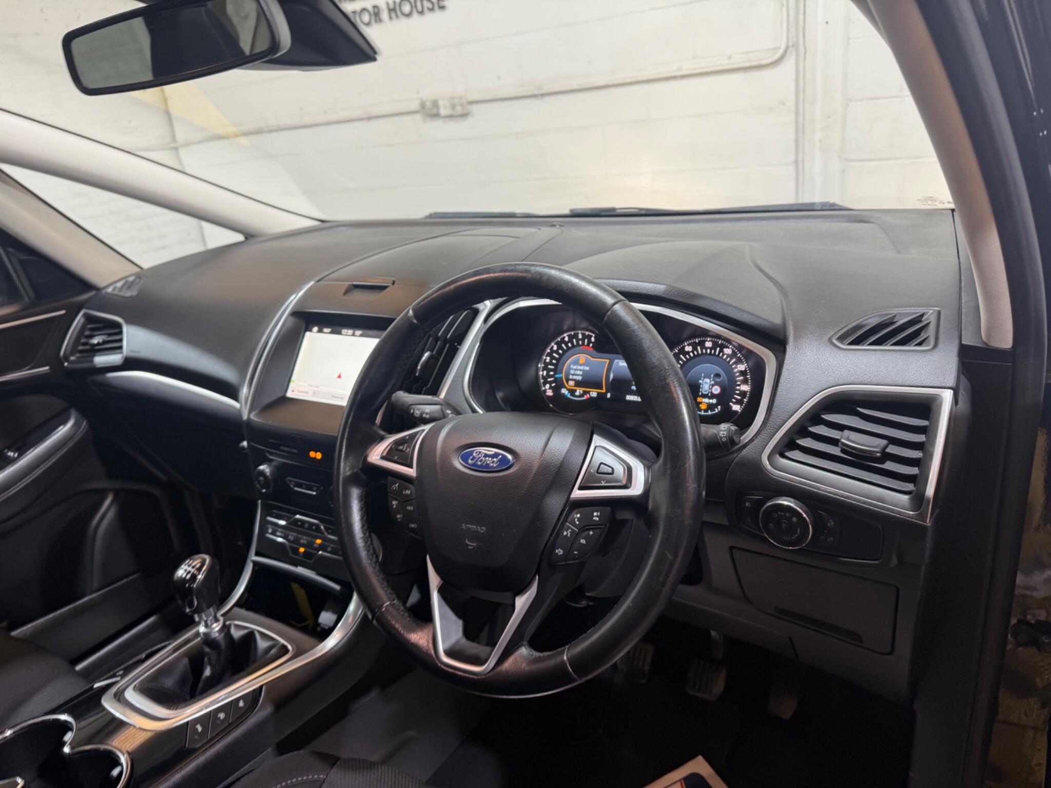 Ford S-Max view 19