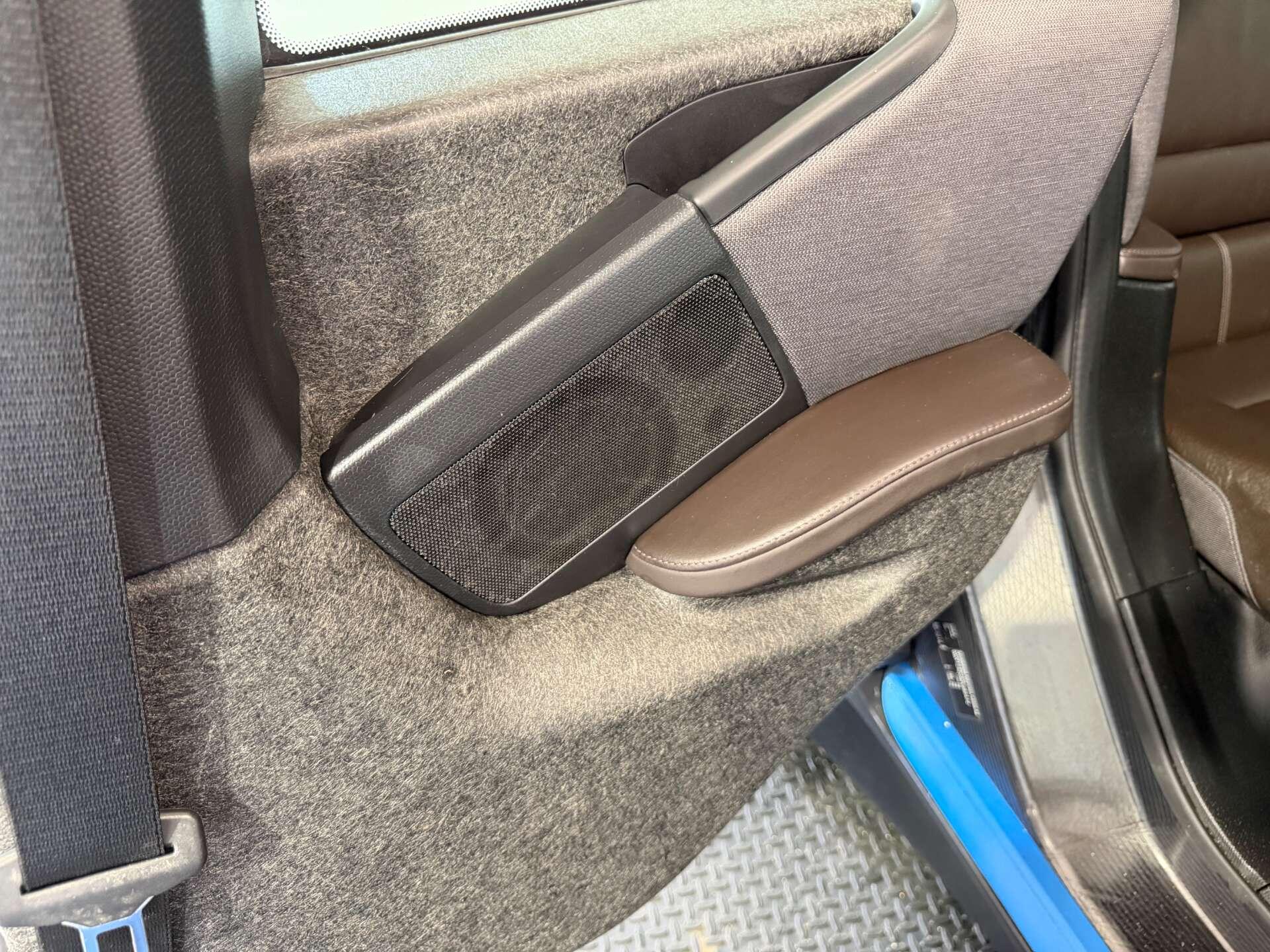 BMW i3 view 54