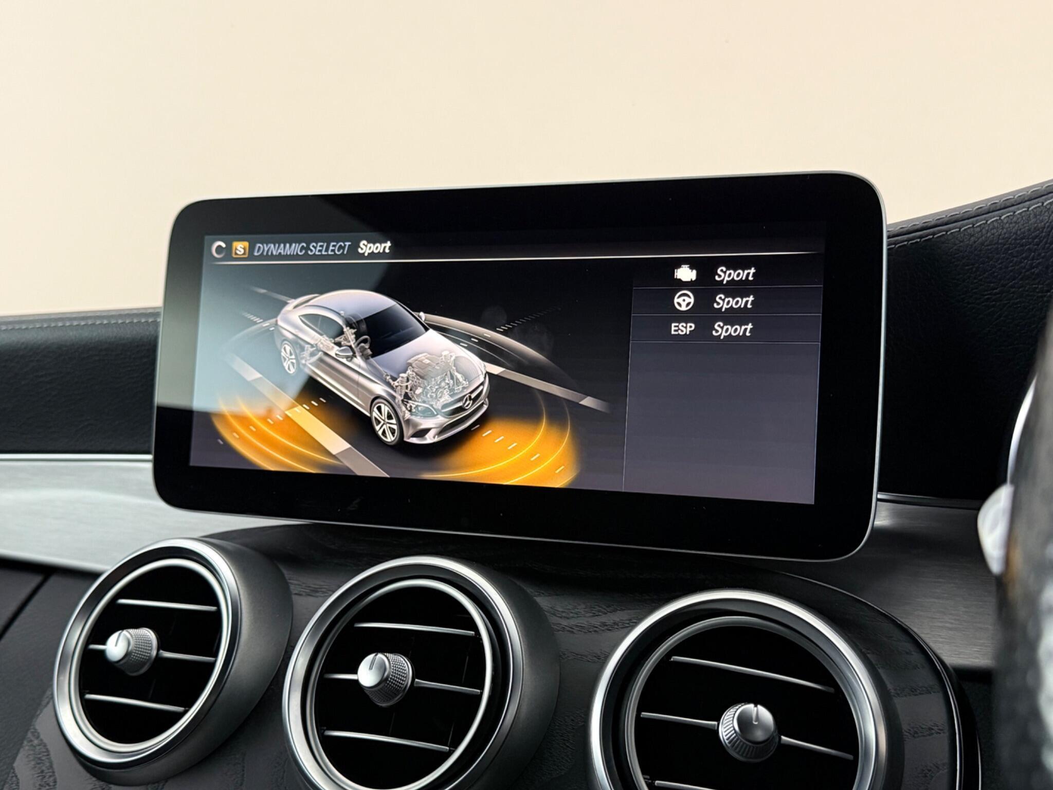 Mercedes-Benz C-Class view 24