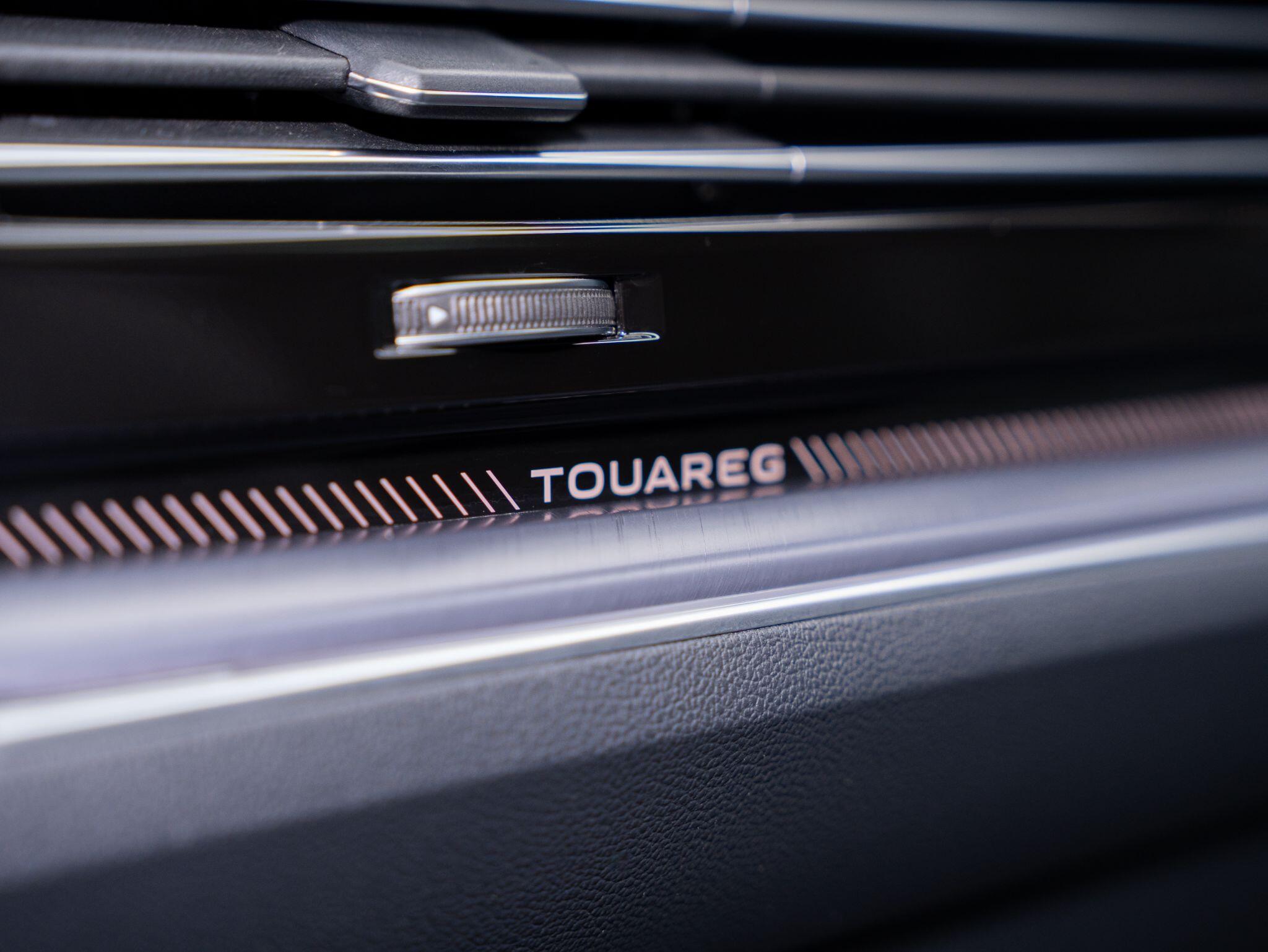 Volkswagen Touareg view 39