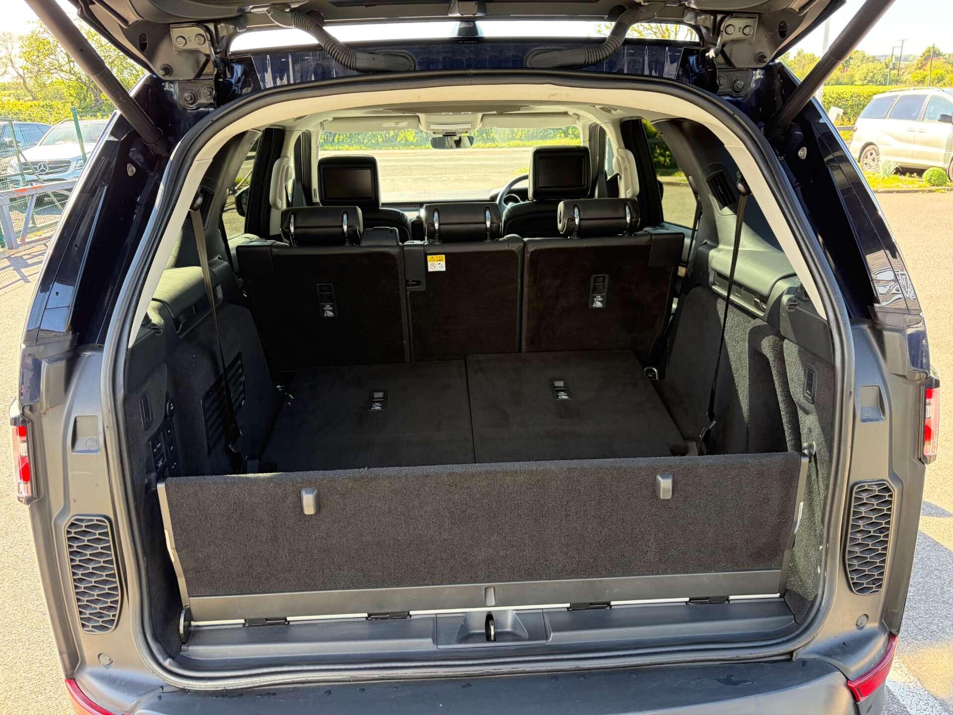 Land Rover Discovery 3 view 29