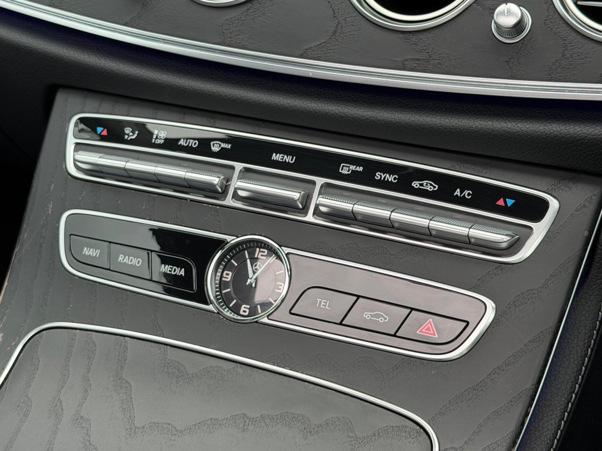 Mercedes-Benz E-Class view 39