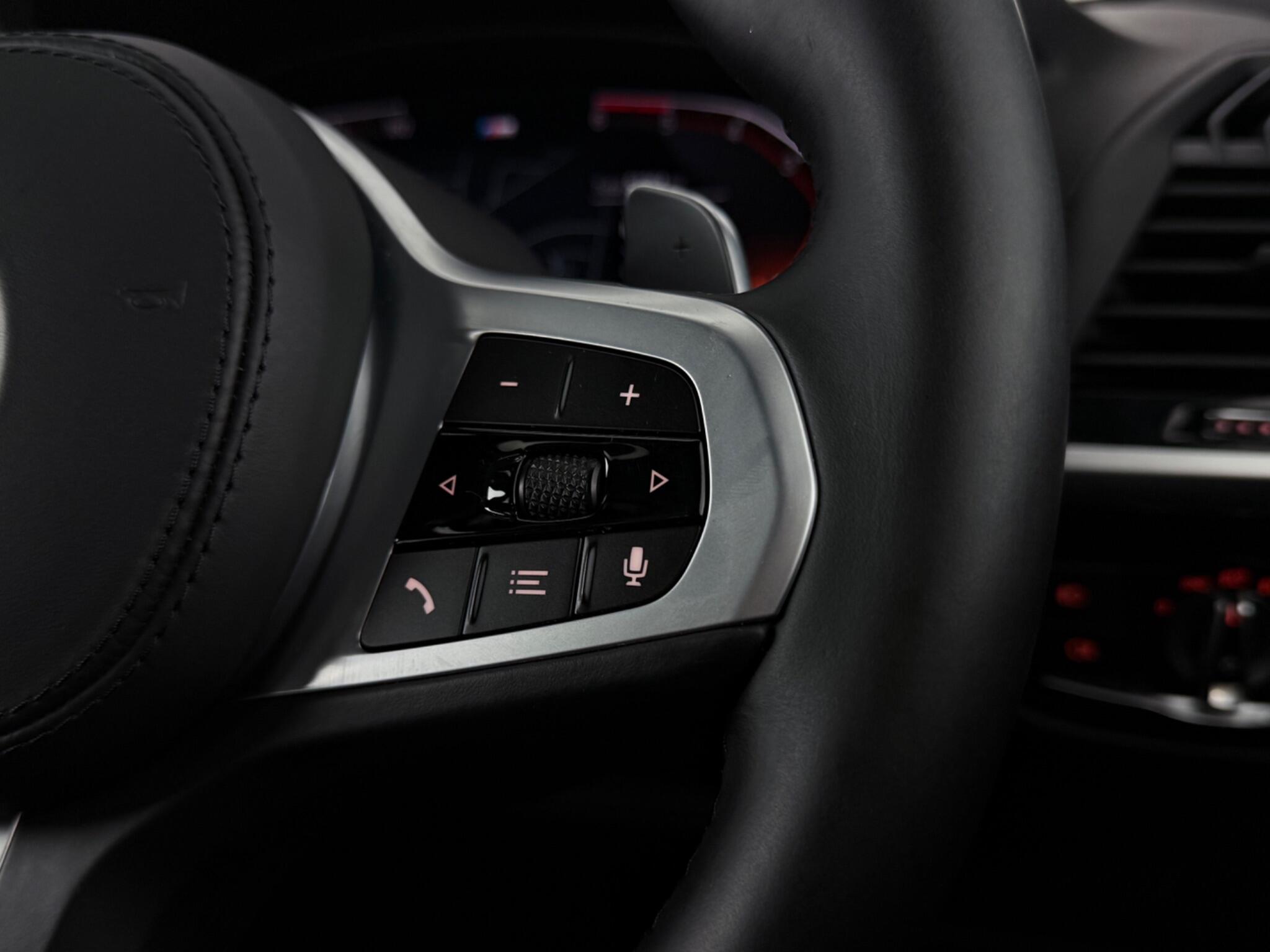 BMW X3 view 16