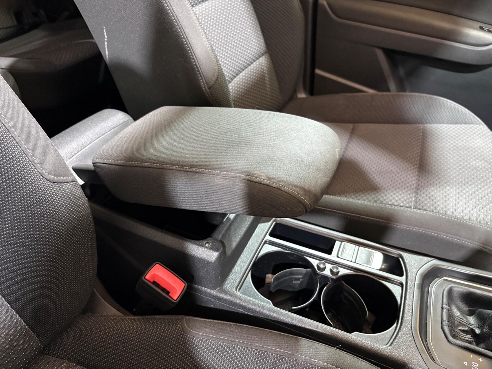 Volkswagen Touran view 28