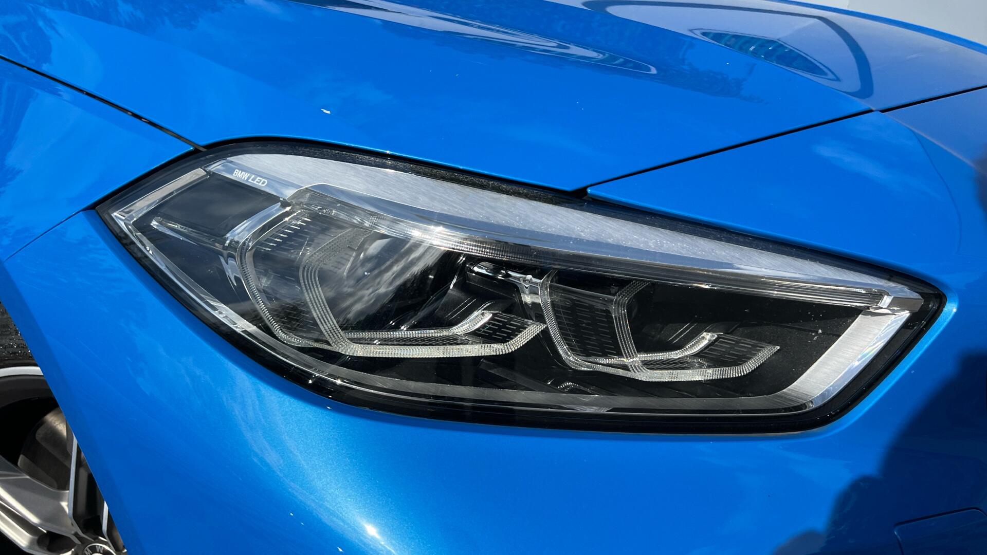 BMW 1 Series view 24