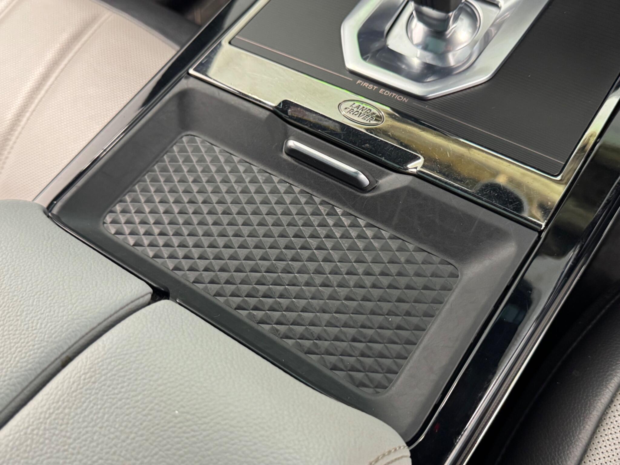 Land Rover Range Rover Evoque view 44