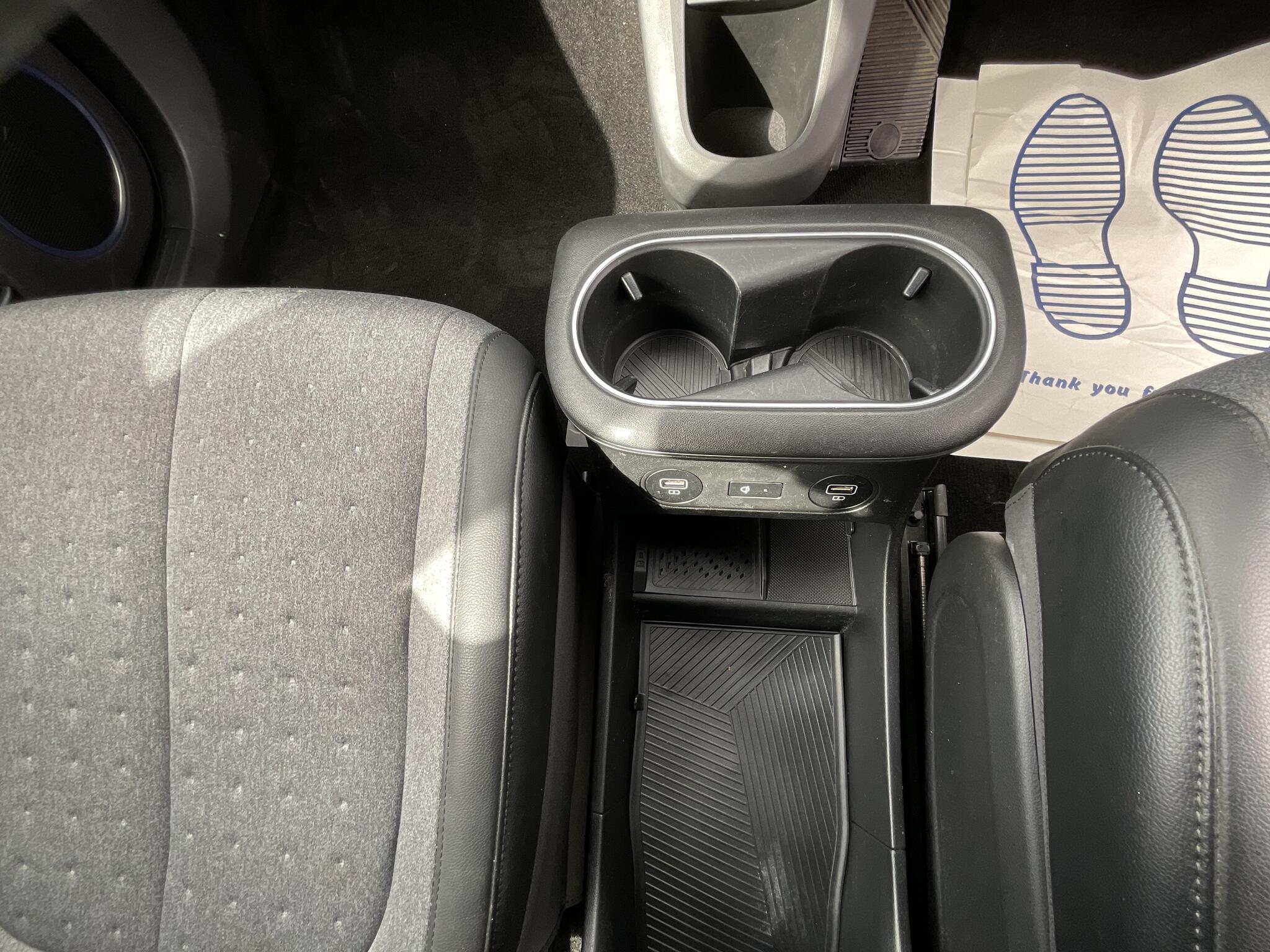 Hyundai Ioniq 5 view 35