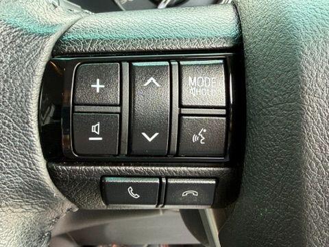 Toyota Hilux view 29