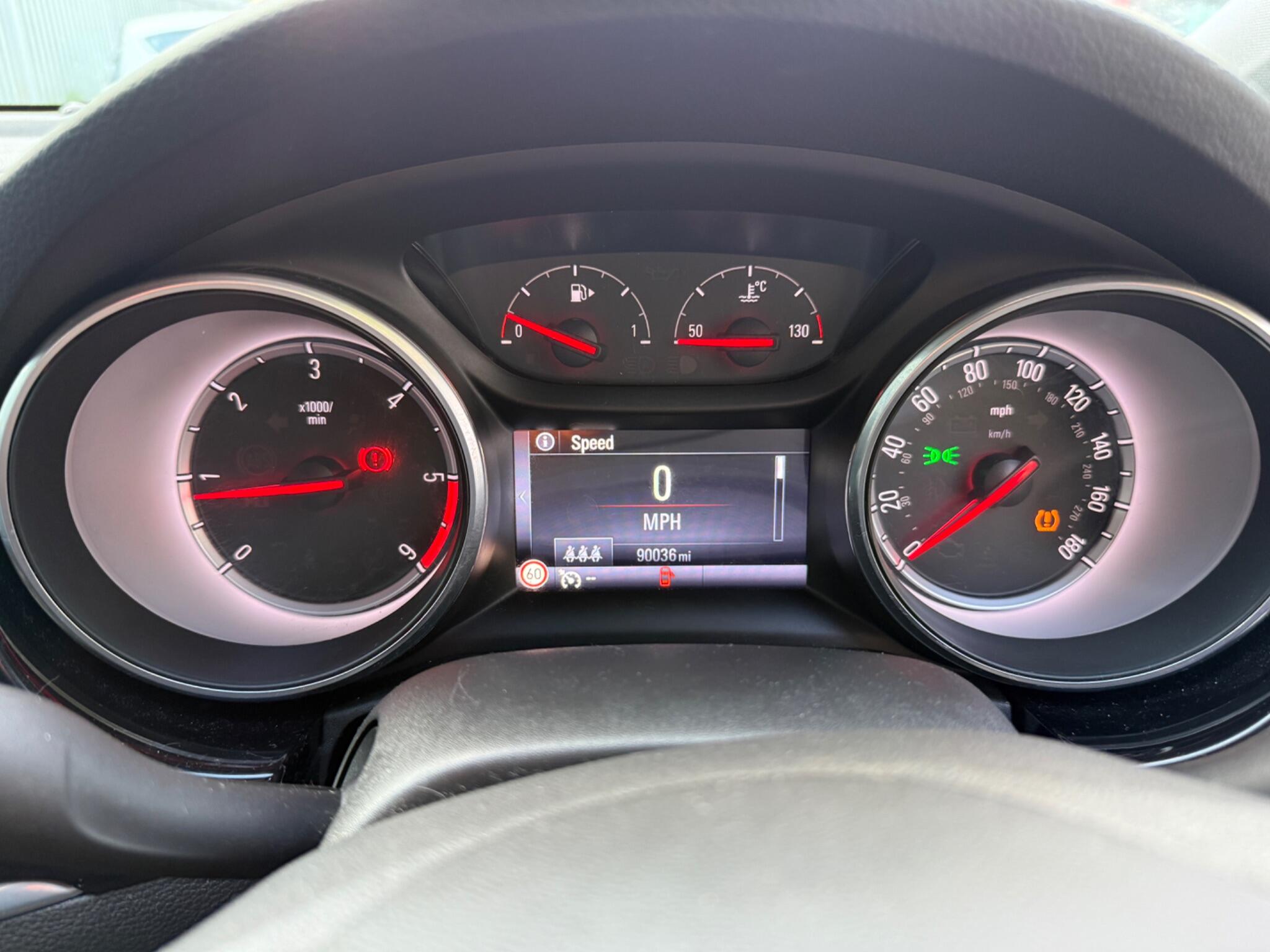 2017 Vauxhall Astra image 23