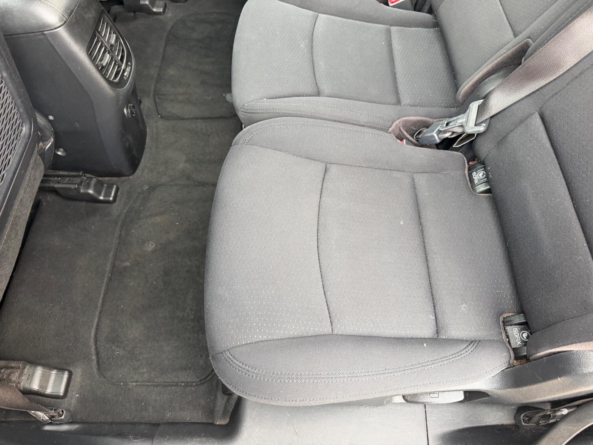 Kia Carens view 29